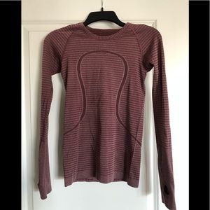 Lululemon Swiftly Tech long sleeve shirt. Size 4